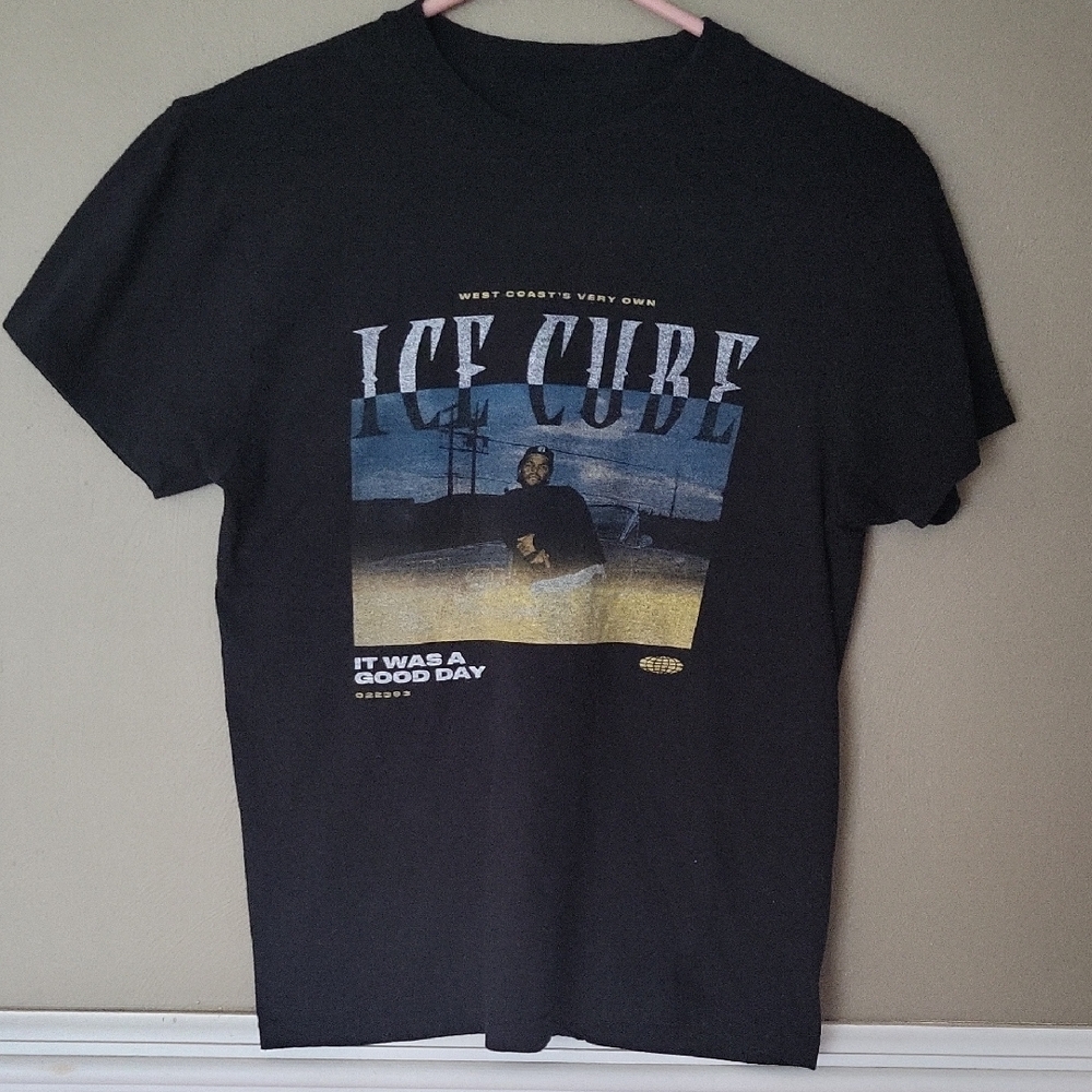 Ice Cube Black Graphic Tee Size Small